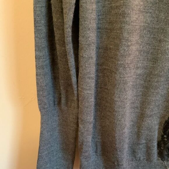 Anthropologie Med PETITE Angel of the North Charcoal & Black Embroidered Sweater - Picture 8 of 11
